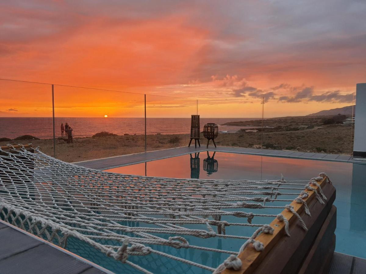 Tramonto Luxury Villa No2 - Breathtaking Sunset View Foiníkion Екстериор снимка